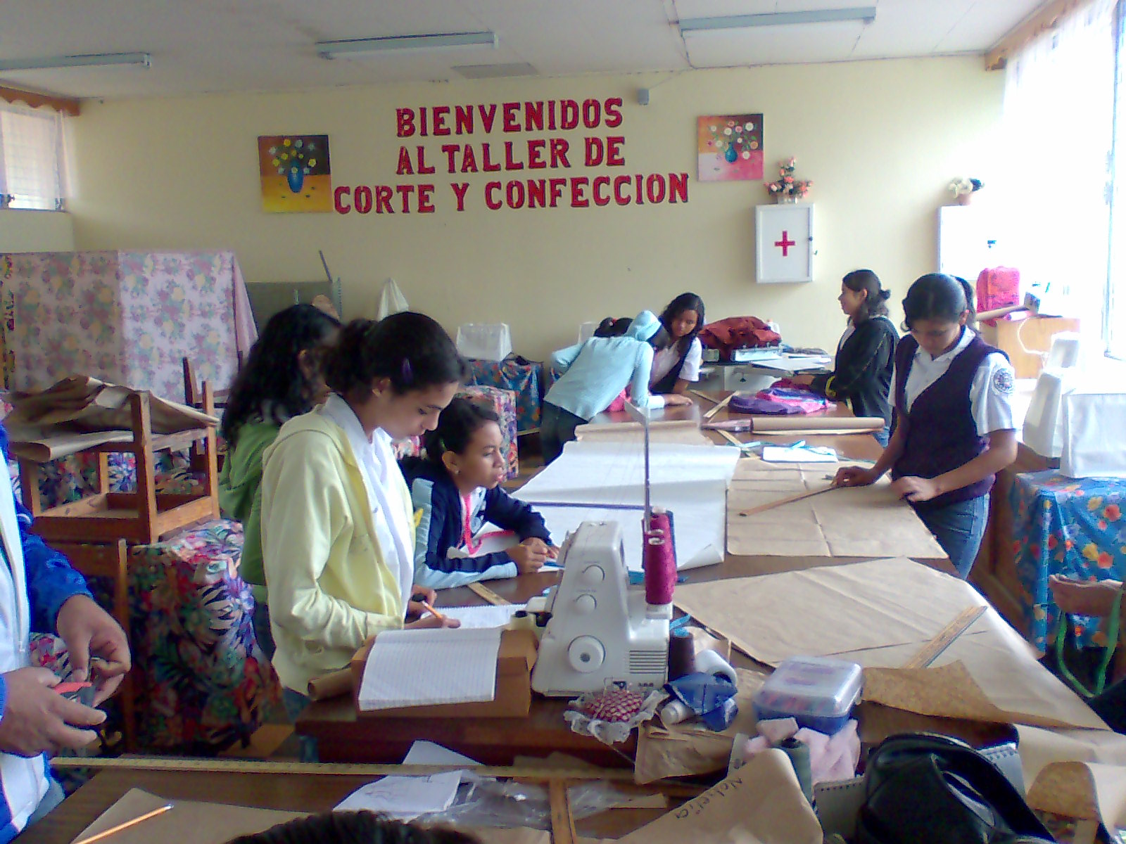 🖐 CURSO PASO A PASO DE CORTE Y CONFECCIÓN DE ROPA APRENDE HACER PATRONES BASE GUÍA COMPLETA